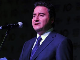 Babacan: Türkiye'de gelir dağılımı düzeliyor