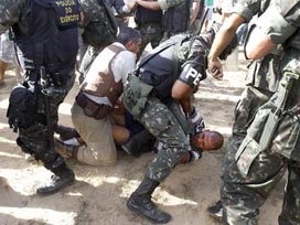 Brezilya'da polisin meclisi işgali sona erdi