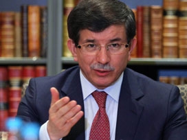 Davutoğlu'ndan Ban'a Suriye uyarısı