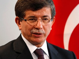 Davutoğlu'ndan telefon diplomasisi