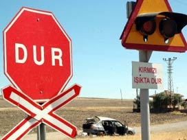 Hemzemin geçitte kaza: 1 ölü