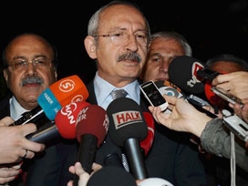 Kılıçdaroğlu, 4 şehidin evine taziye ziyareti