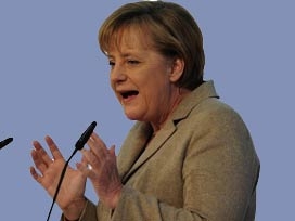 Merkel: Bu Almanya için utanç verici