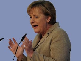 Merkel'den avro krizi diplomasisi