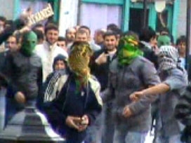 Muş'ta eylemci 8 kişi tutuklandı