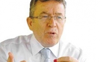 Özcan: Malezya'ya gittim profesör yapmadılar