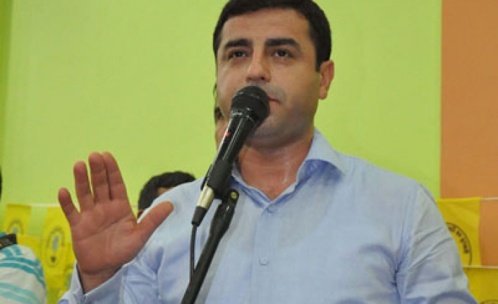 Hükümet askeri seçeneği askıya aldık desin