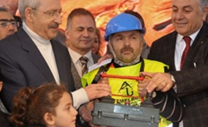 Kılıçdaroğluna hayali temel attırmışlar!